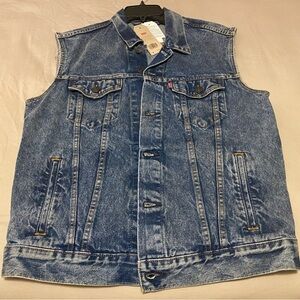 Levi’s Denim Vest Size Medium Men’s NWT